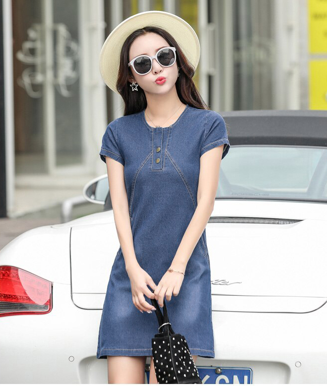 ĐẦM JEAN SUÔNG CỔ V ĐÍNH NÚT